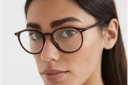 Man met zakelijke bril